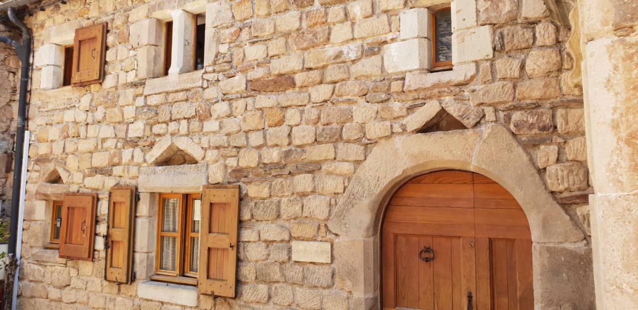 La Petite Maison Des Artistes Castelnau-Pégayrols Exterior foto